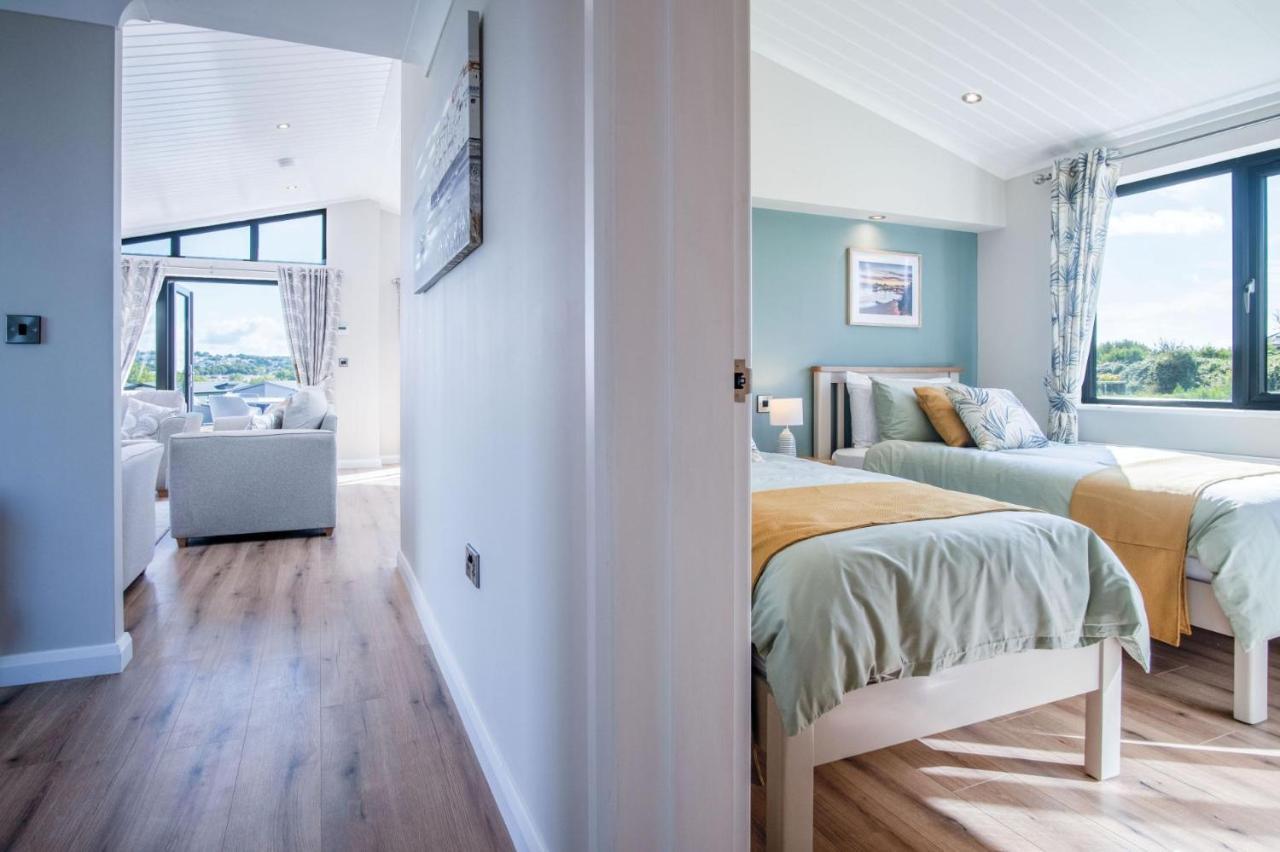 Swanlake Lodge - 3 Bedroom Holiday Home - Penally 외부 사진