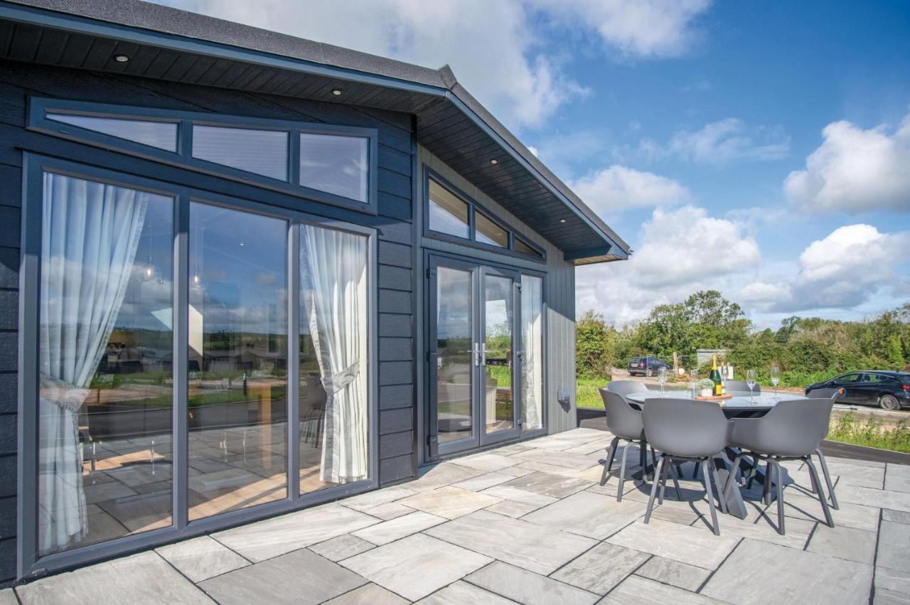 Swanlake Lodge - 3 Bedroom Holiday Home - Penally 외부 사진