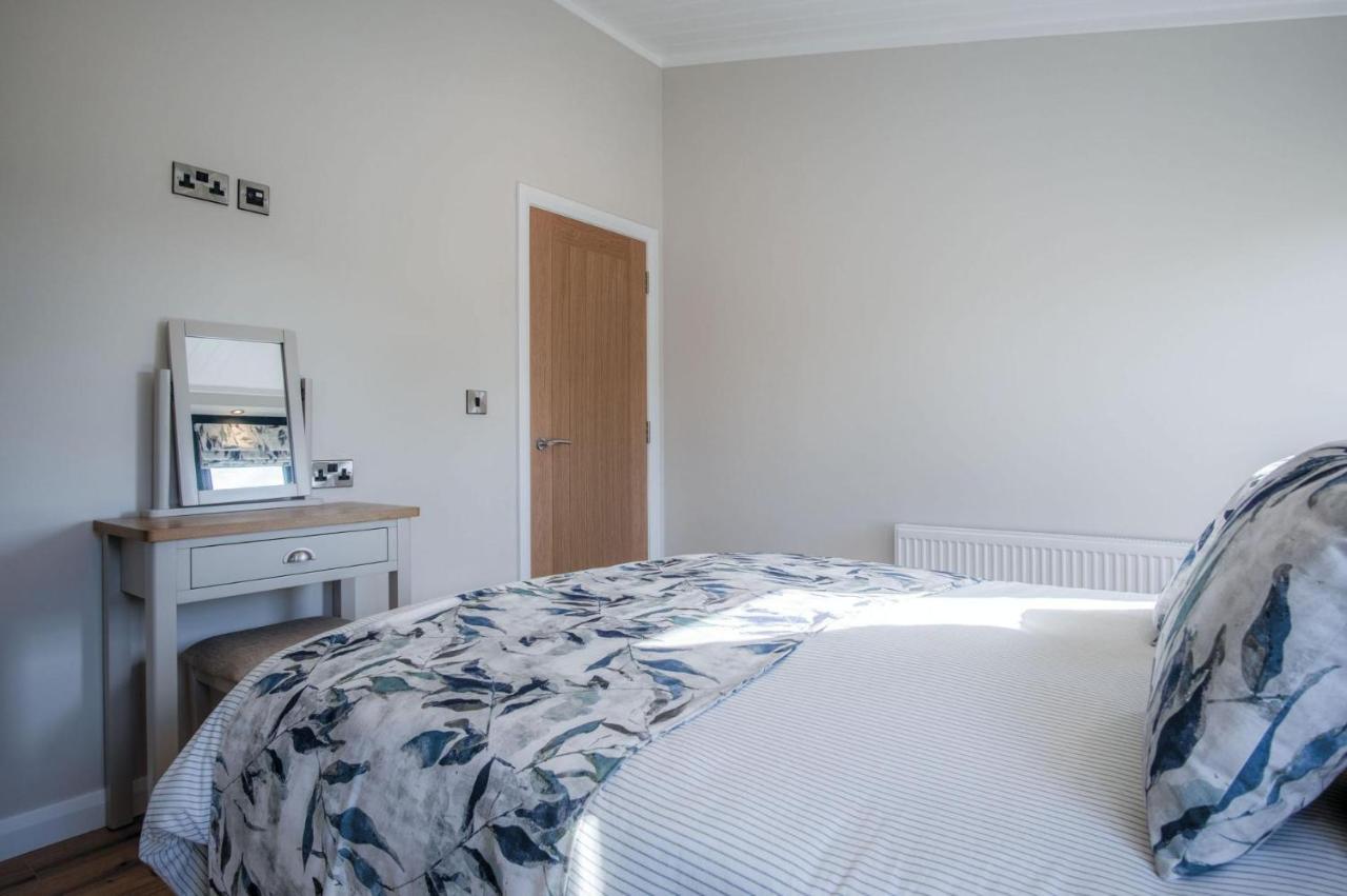 Swanlake Lodge - 3 Bedroom Holiday Home - Penally 외부 사진